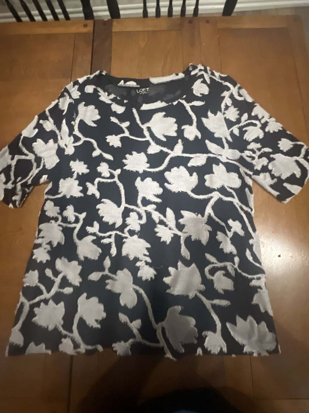 Loft Outlet Floral Short Sleeve Top Size XL Navy White Cotton